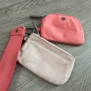 LULULEMON  DUAL POUCH WRISTLET MAUVE MEADOW SWEET PINK